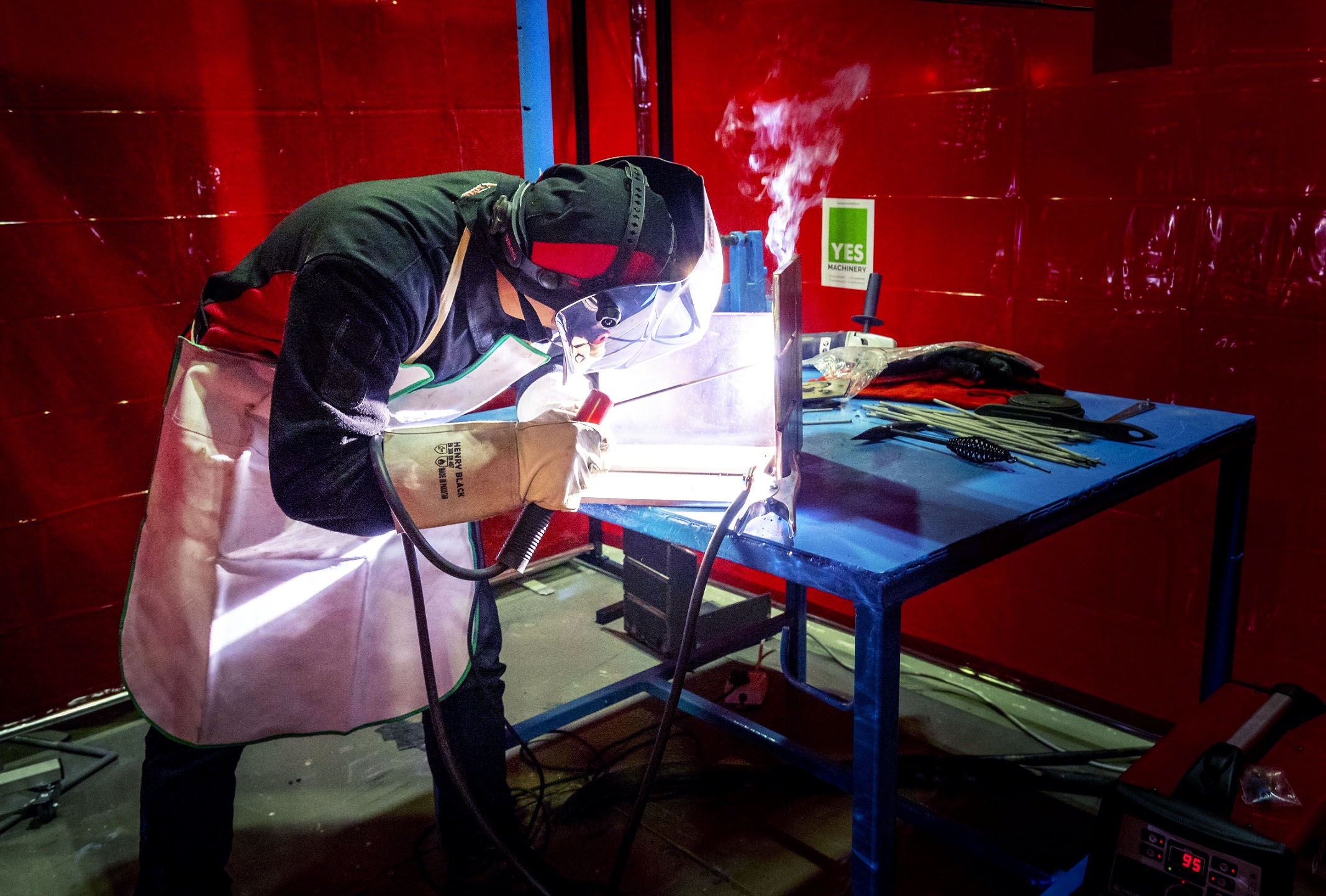 Contestants weld to glory in the first round of Middle East's Best Welder Competition at Hardware + Tools Middle East