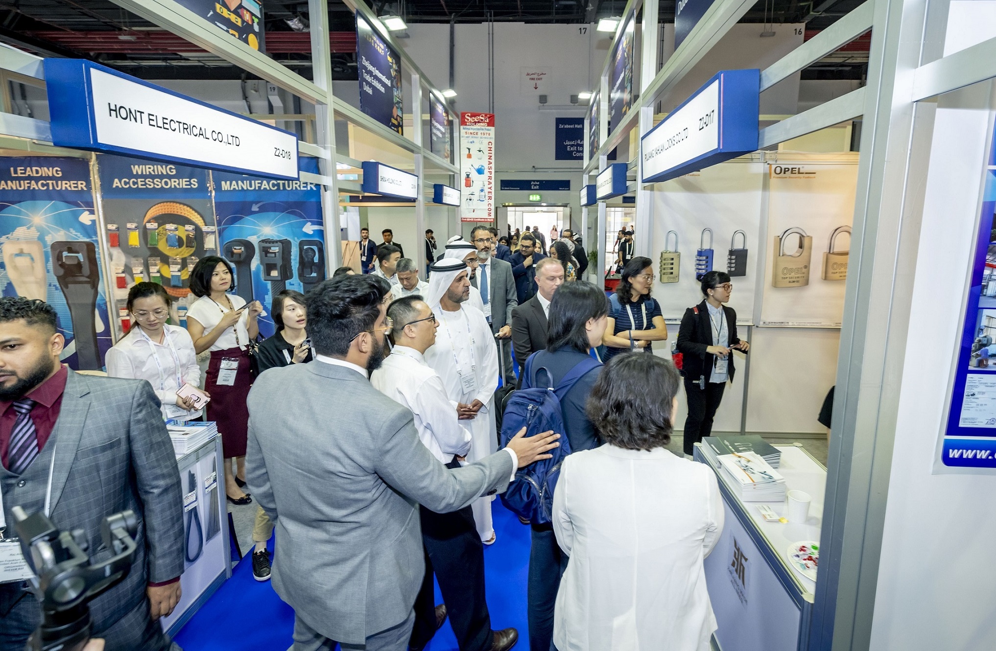 Trade buyers visit Hardware + Tools Middle East 2019